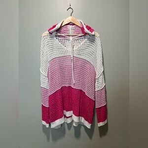 PERFECT SUMMER POL SEE THROUGH HOODIE Great as a coverup or pair with a tank 
Sm